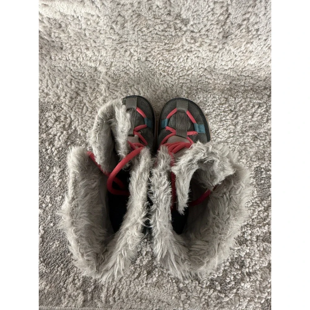 Sorel Size 6.5 Glacy Explorer Waterproof Faux Fur Winter Snow Boots Gray Women
